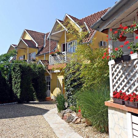 Castello Vendég és Apartmanház Eger Kültér fotó