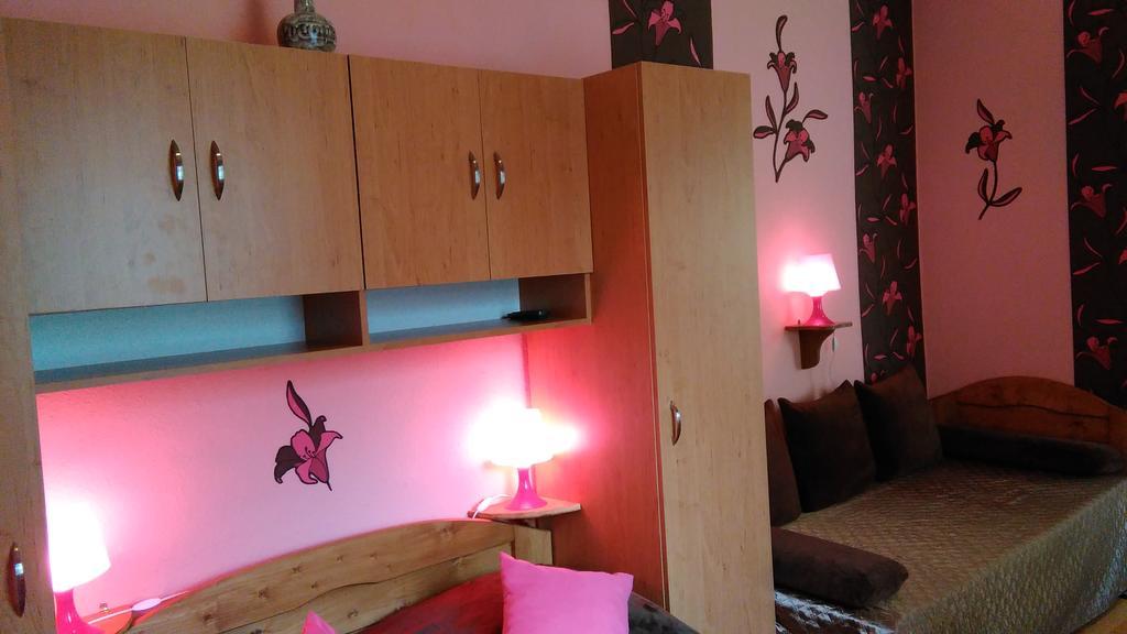 Castello Vendég és Apartmanház Eger Szoba fotó